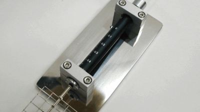 Grip strength test＜muscular strength＞<br>筋力測定＜筋力＞